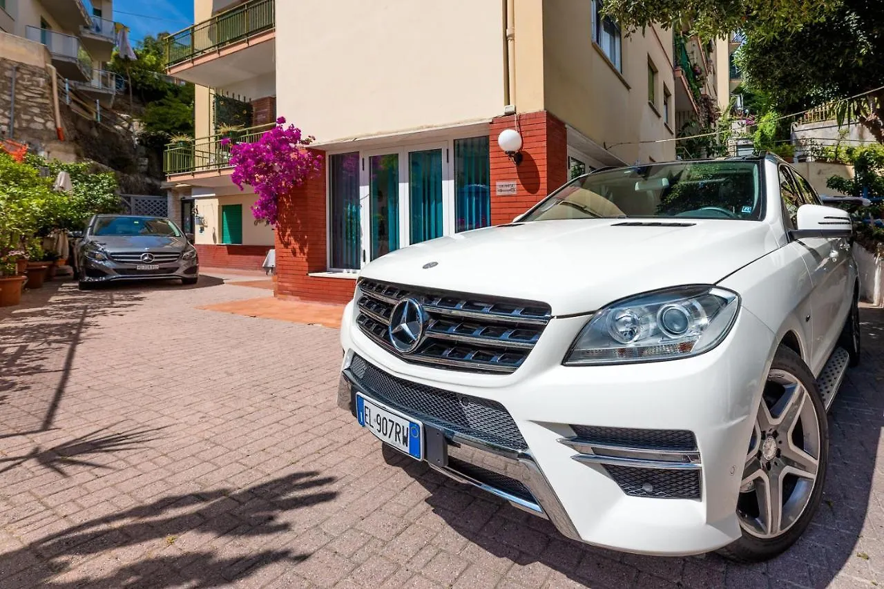 Albergo Oasi Finale Ligure 2*,